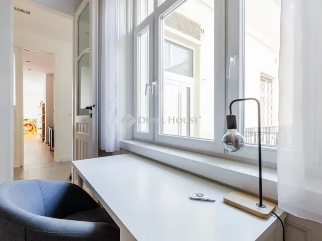 Eladó lakás Budapest V. kerület 131 nm