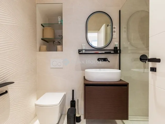 Eladó lakás Budapest V. kerület 131 nm