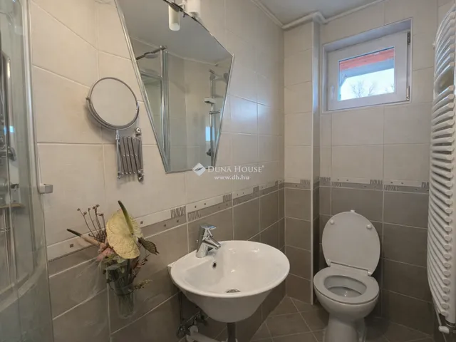 Eladó ház Budapest XVII. kerület, Rákoskert 108 nm