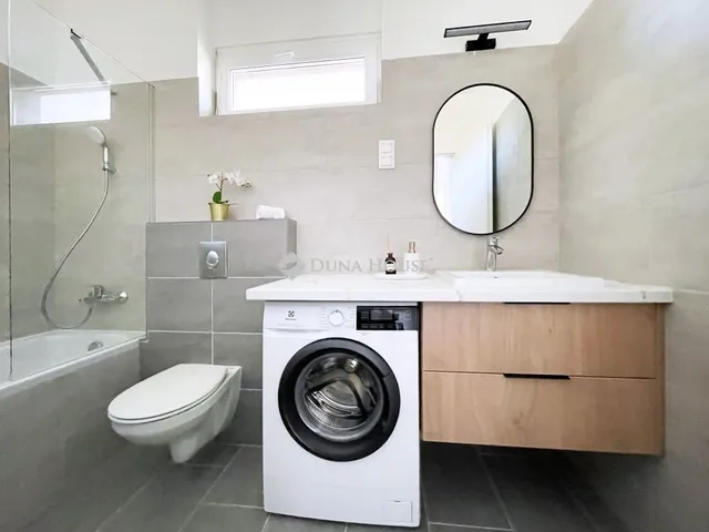 Eladó lakás Budapest III. kerület 69 nm