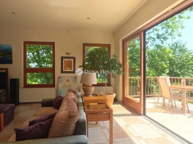 Eladó lakás Budapest III. kerület 157 nm