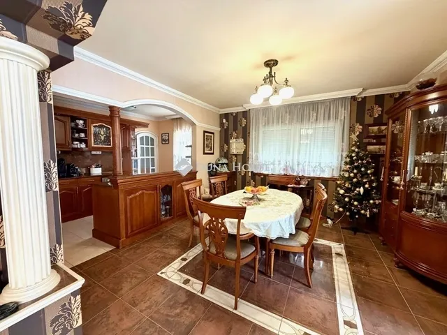 Eladó ház Budapest XVI. kerület 227 nm