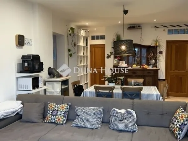 Eladó ház Budapest III. kerület 100 nm