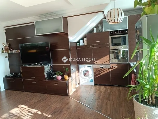 Eladó lakás Budapest II. kerület 74 nm