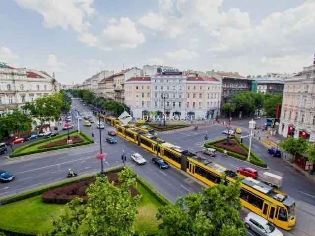 Eladó lakás Budapest VI. kerület 106 nm