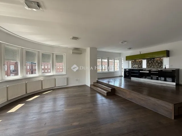 Eladó lakás Budapest VII. kerület 113 nm