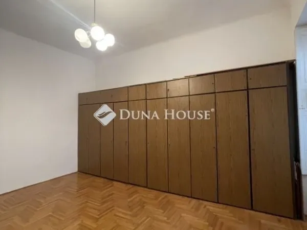 Eladó lakás Budapest V. kerület, Bank negyed 126 nm