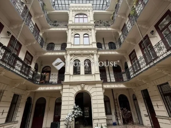 Eladó lakás Budapest VIII. kerület, Palotanegyed 70 nm