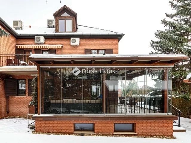 Eladó ház Budapest XI. kerület, Sasad-Sashegy XI. ker. 340 nm