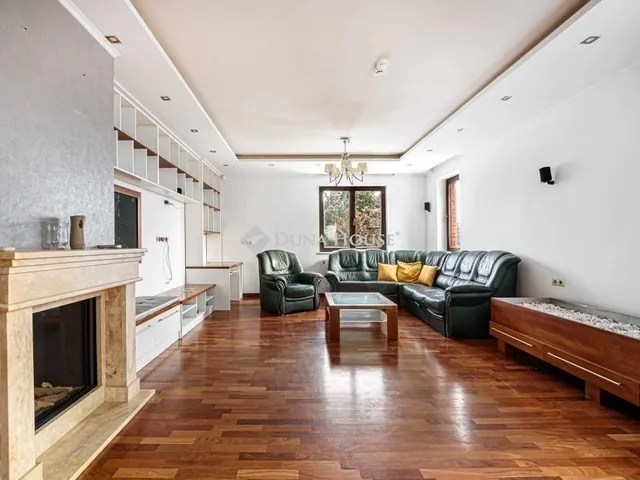 Eladó ház Budapest XI. kerület, Sasad-Sashegy XI. ker. 340 nm