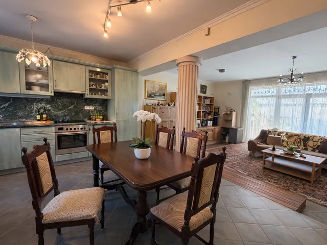 Eladó lakás Budapest XVIII. kerület, Ganzkertváros 120 nm