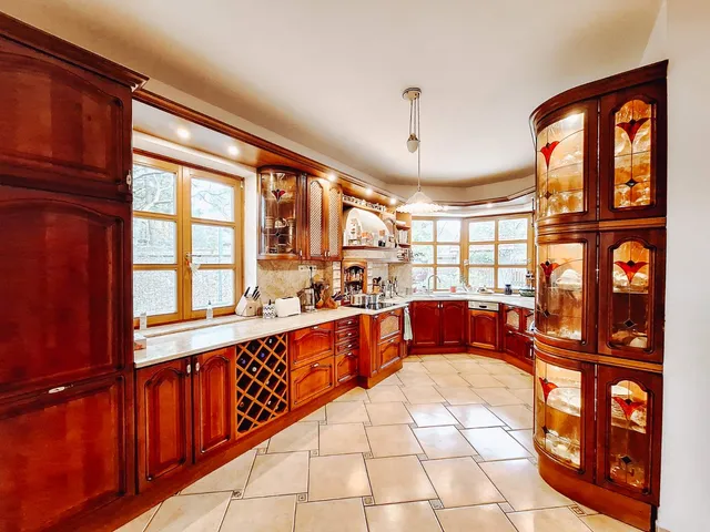 Eladó ház Solymár 245 nm