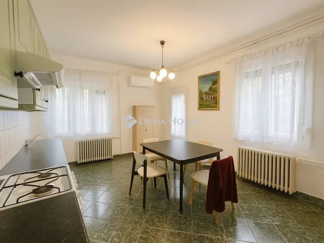 Eladó ház Fót 137 nm