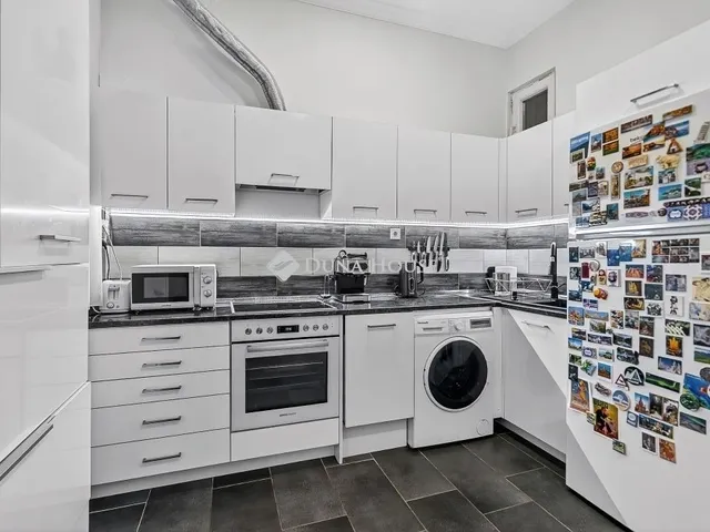 Eladó lakás Budapest VI. kerület 58 nm