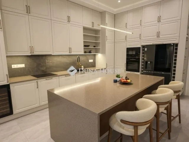 Eladó lakás Budapest V. kerület 291 nm