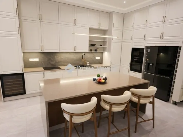 Eladó lakás Budapest V. kerület 291 nm