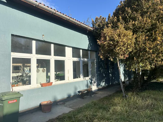 Eladó kereskedelmi és ipari ingatlan Budapest XXIII. kerület 1800 nm