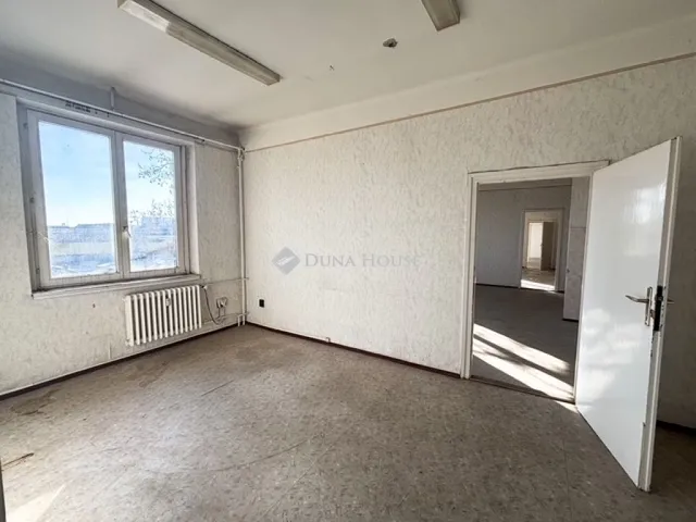 Eladó kereskedelmi és ipari ingatlan Budapest XXI. kerület 3220 nm