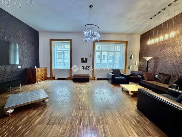 Eladó lakás Budapest II. kerület, Országút 100 nm