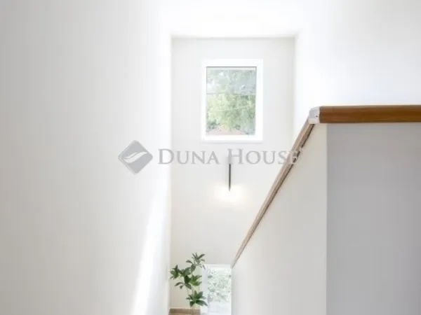 Eladó ház Budapest XVI. kerület 210 nm