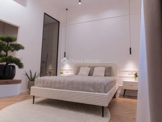 Eladó lakás Budapest VIII. kerület 93 nm