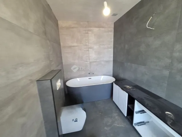 Eladó ház Mogyoród 182 nm