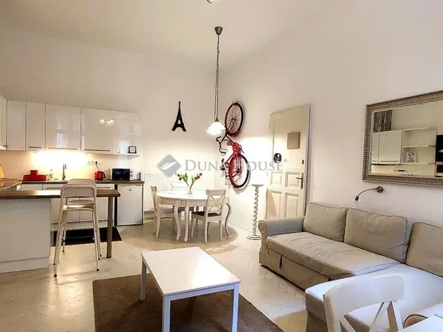 Eladó lakás Budapest V. kerület 76 nm