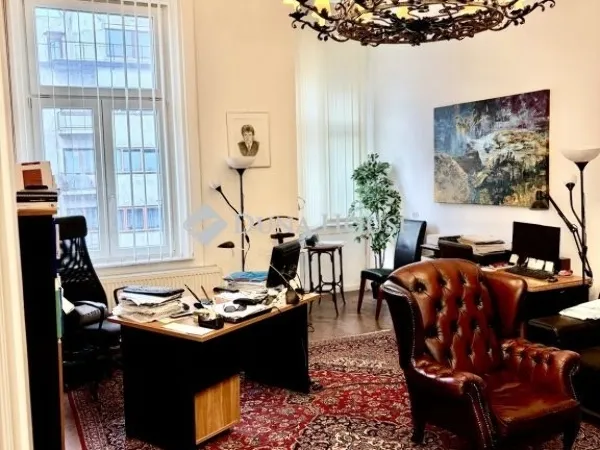 Eladó lakás Budapest II. kerület 94 nm