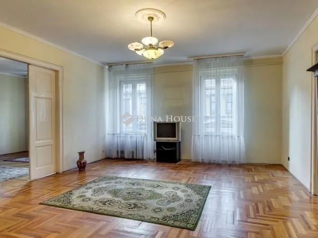 Eladó lakás Budapest VII. kerület 106 nm