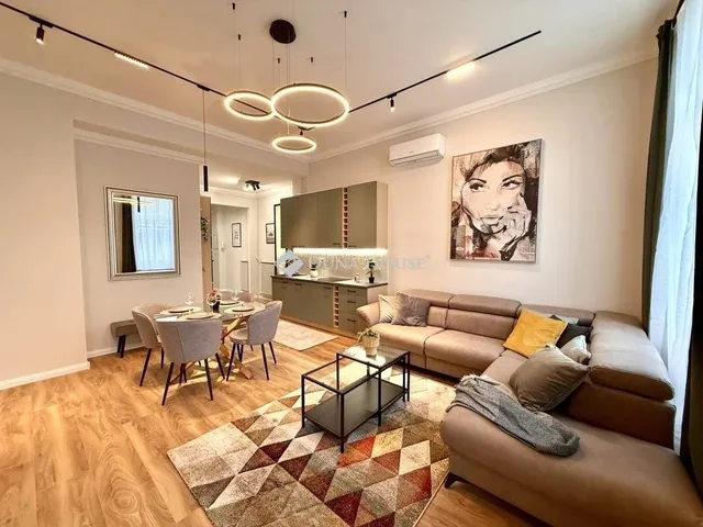 Eladó lakás Budapest VII. kerület 93 nm