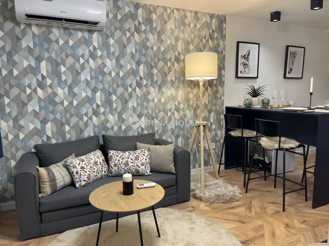 Eladó lakás Budapest VI. kerület 35 nm