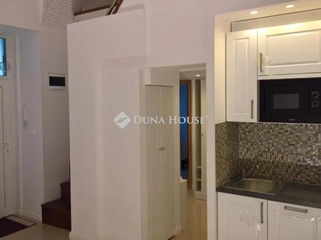 Eladó lakás Budapest VI. kerület 30 nm