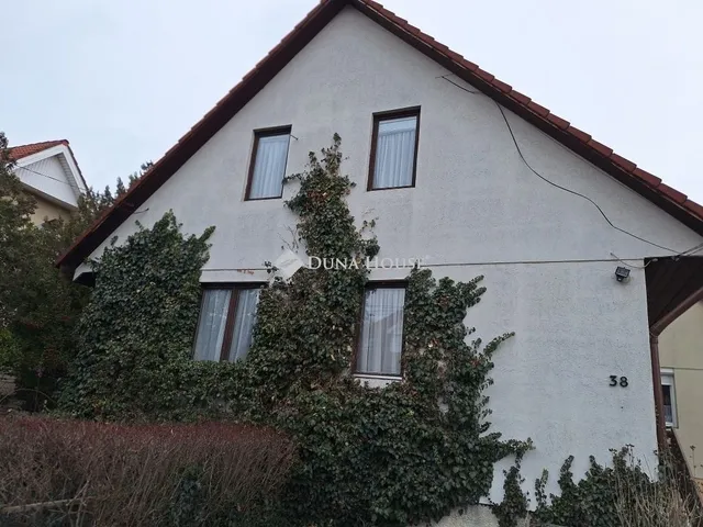 Eladó ház Budapest XVI. kerület 180 nm