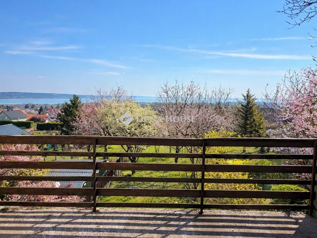 Eladó üdülő és hétvégi ház Balatonalmádi 95 nm