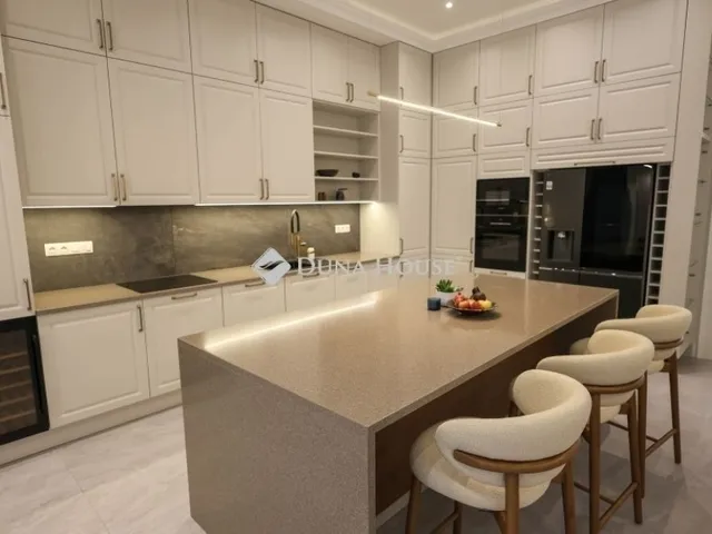 Eladó lakás Budapest V. kerület, Belváros 291 nm