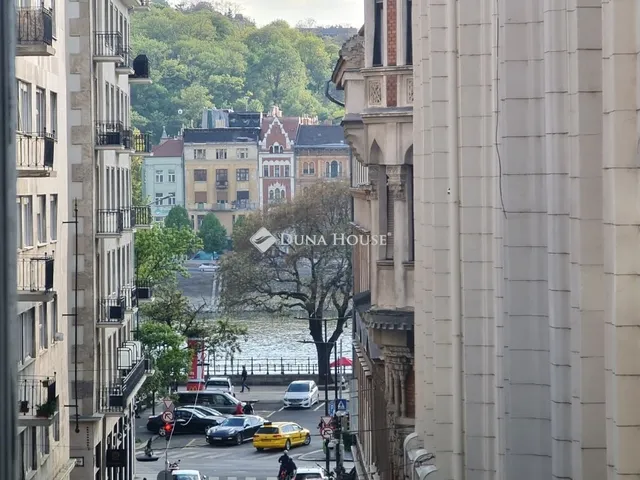 Eladó lakás Budapest V. kerület 89 nm