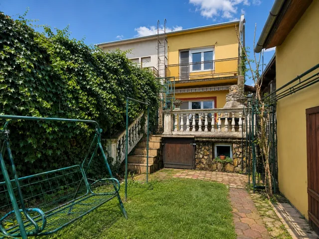 Eladó ház Budapest XVIII. kerület, Szemeretelep 110 nm