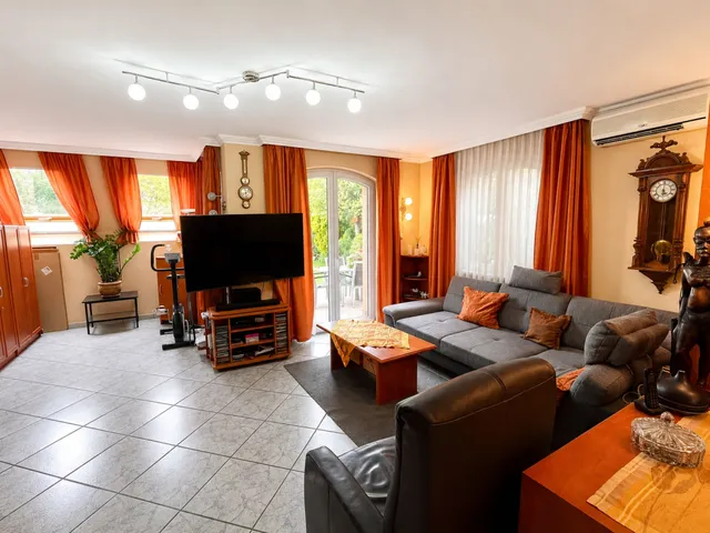 Eladó ház Budapest XVIII. kerület, Újpéteritelep 132 nm