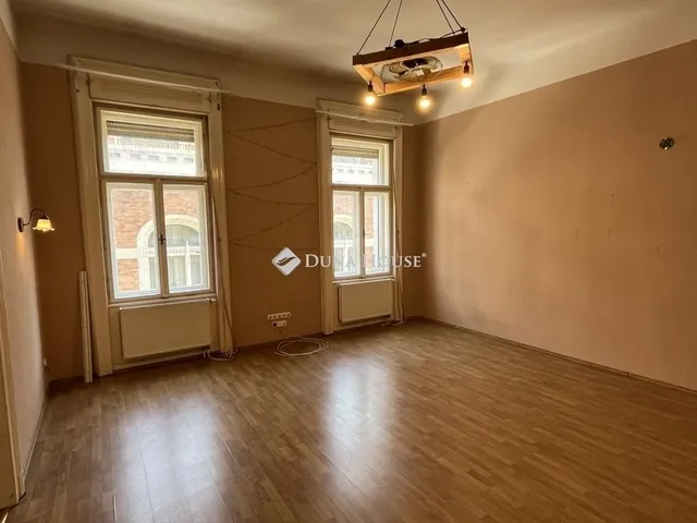 Eladó lakás Budapest VIII. kerület 87 nm