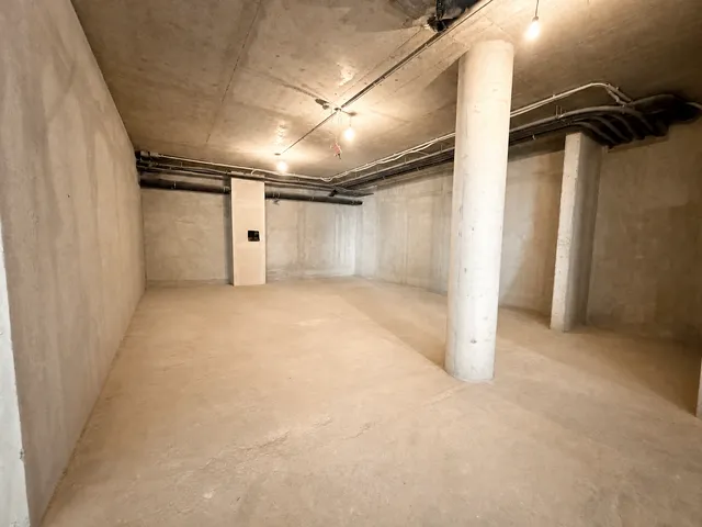 Kiadó kereskedelmi és ipari ingatlan Budapest XIII. kerület, Angyalföld 170 nm