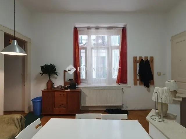 Eladó lakás Budapest VI. kerület 61 nm