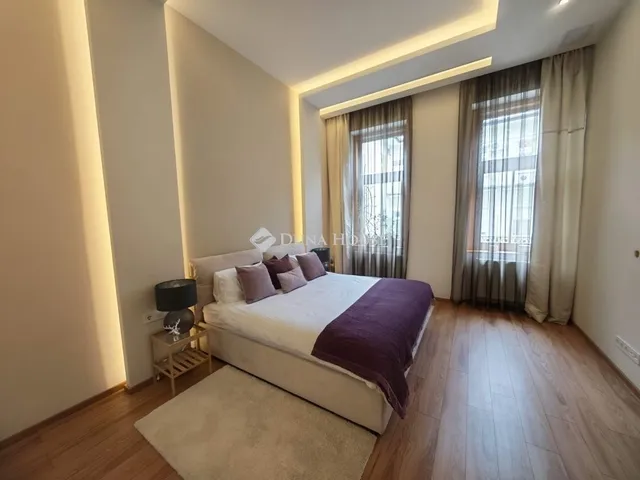 Eladó lakás Budapest VI. kerület 74 nm