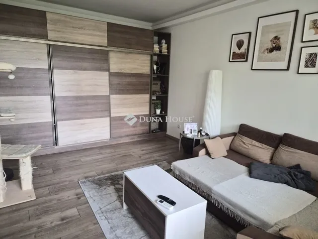 Eladó lakás Budapest III. kerület 50 nm