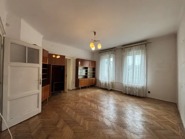 Eladó lakás Budapest II. kerület 138 nm