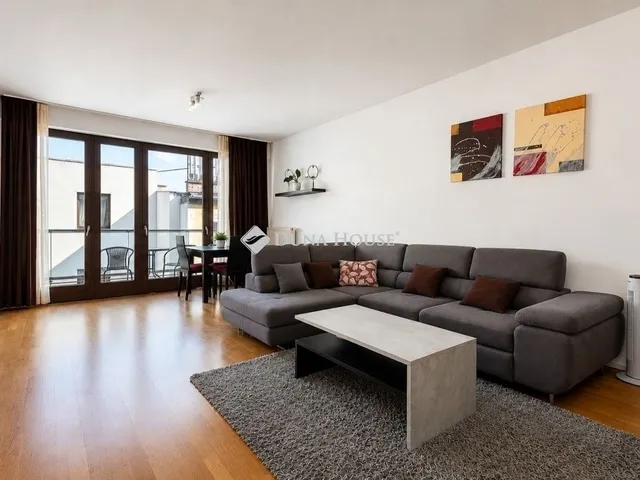 Eladó lakás Budapest VI. kerület 71 nm