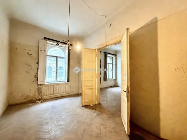 Eladó lakás Budapest VI. kerület 88 nm