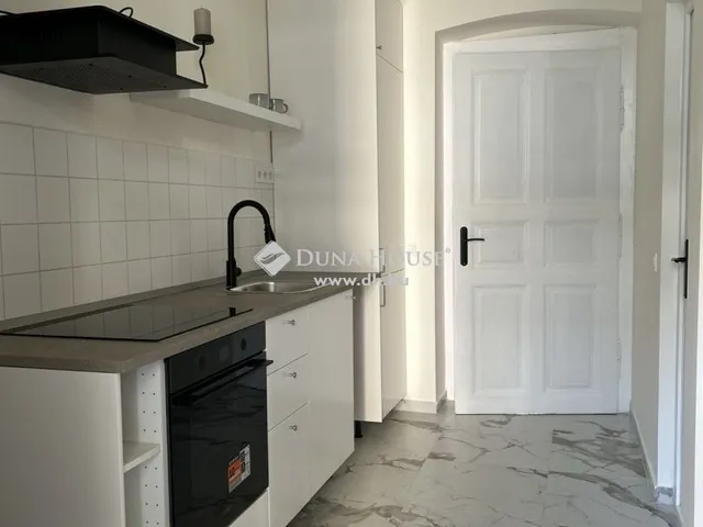 Eladó lakás Budapest II. kerület 39 nm