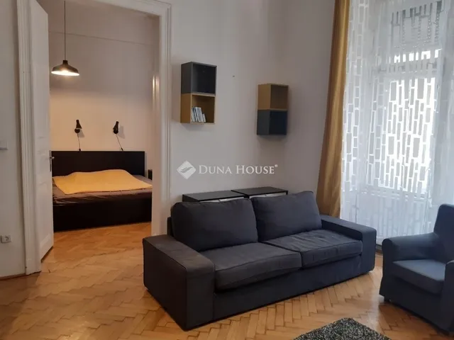 Eladó lakás Budapest VI. kerület 87 nm