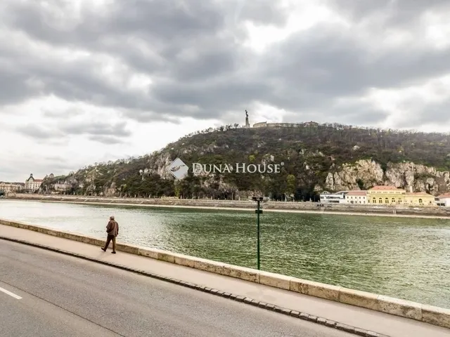 Eladó lakás Budapest V. kerület 64 nm