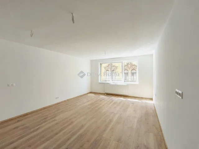 Eladó lakás Budapest VI. kerület 74 nm